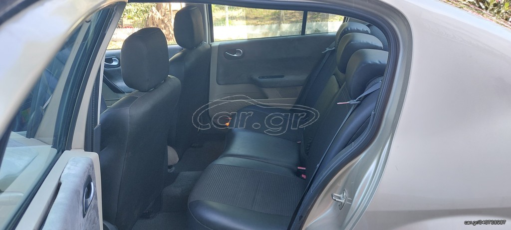 Renault Megane (2006) 1.6 - Image 8